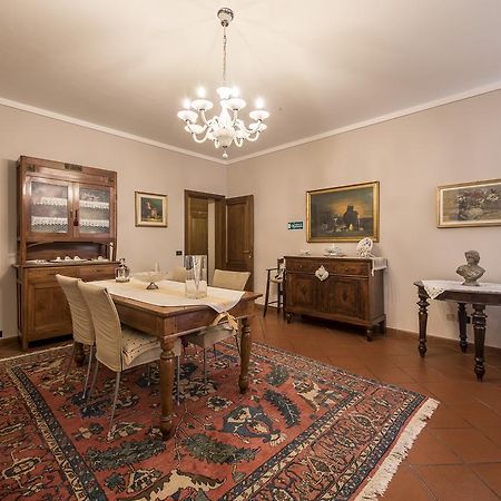 Готель Trattoria Milani Лонато Екстер'єр фото