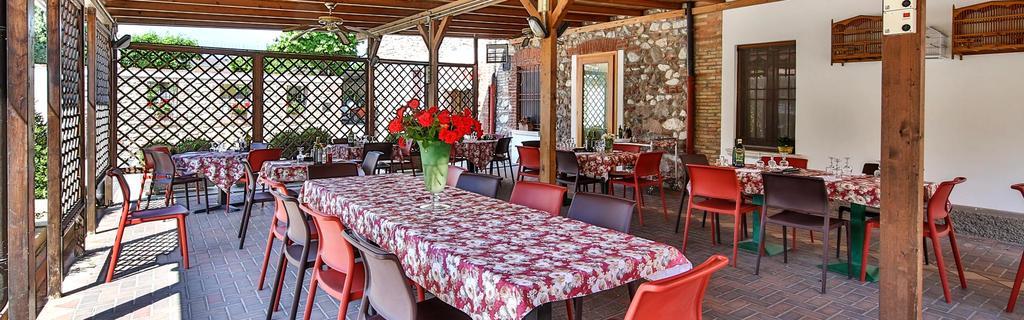 Готель Trattoria Milani Лонато Екстер'єр фото